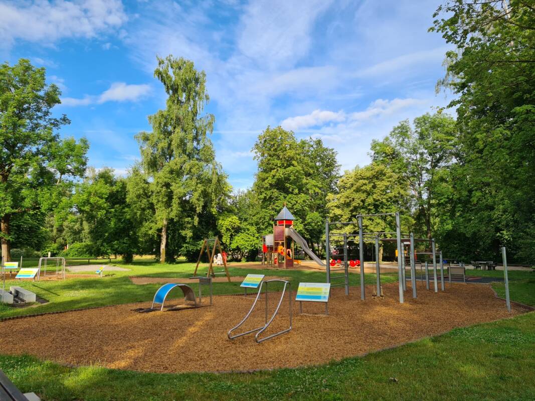 Bewegungsparcours im Singoldpark